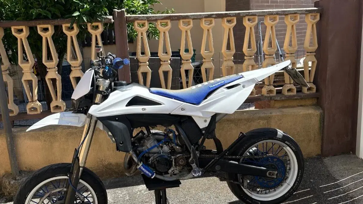 Husqvarna SM 125 (2009) 