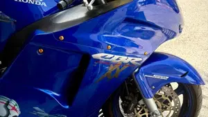 Honda CBR 1100 XX  (2001 - 06)  (13)