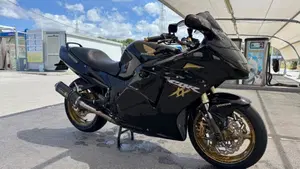 Honda CBR 1100 XX Superblackbird (1996 - 98) 