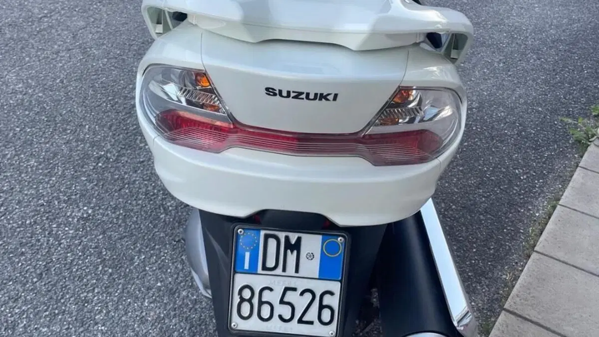 Suzuki Burgman AN 400 ABS (2010 - 13)  (4)