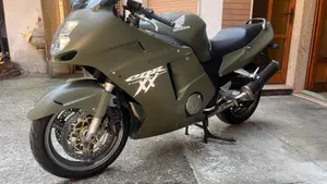 Honda CBR 1100 XX  (2001 - 06)  (2)
