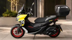Aprilia SR GT 200 Sport (2025 - 26)  (4)