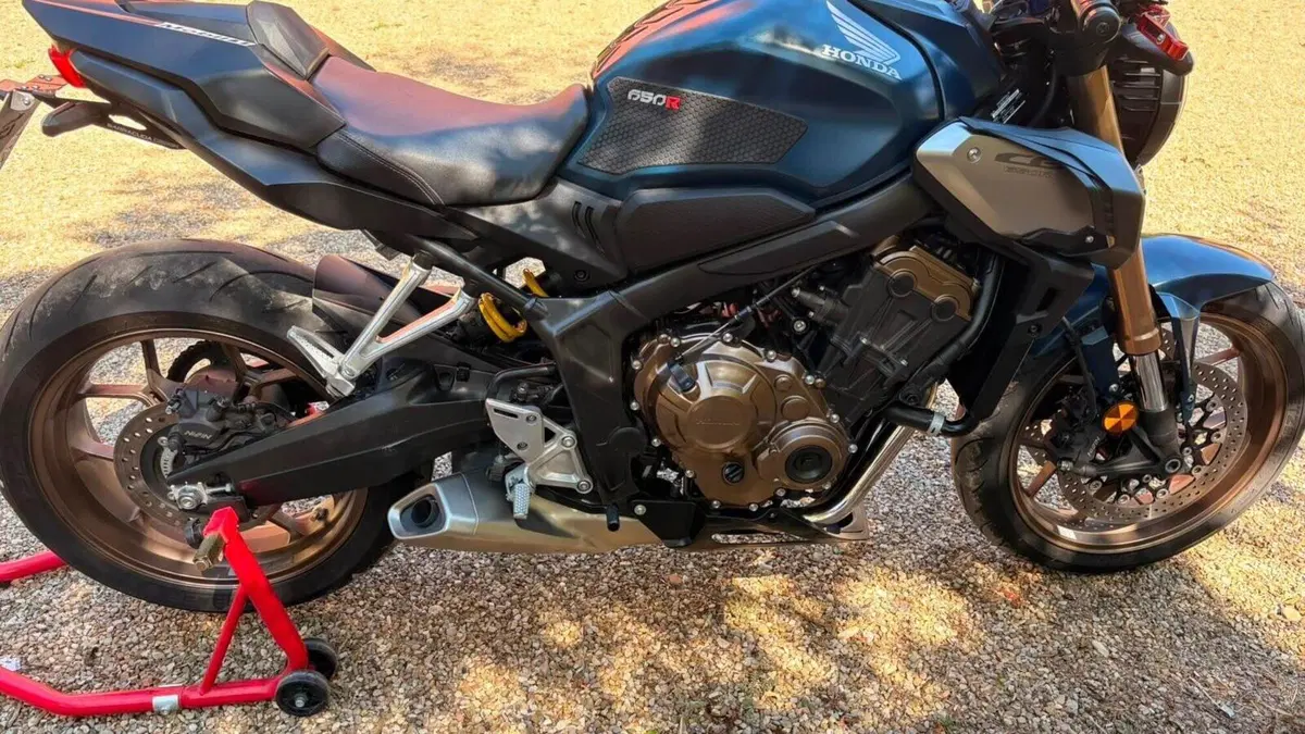 Honda CB 650 R (2021 - 23)  (3)
