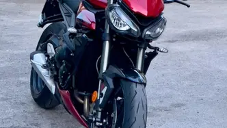 Triumph Street Triple 765 RS (2023 - 26) usata