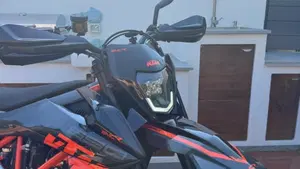 KTM 690 SMC R (2021 - 22)  (11)