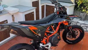 KTM 690 SMC R (2021 - 22)  (13)