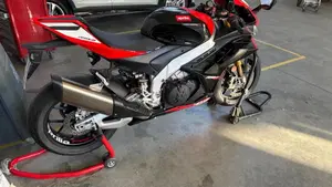 Aprilia RSV4 1100 Factory (2021 - 24)  (5)