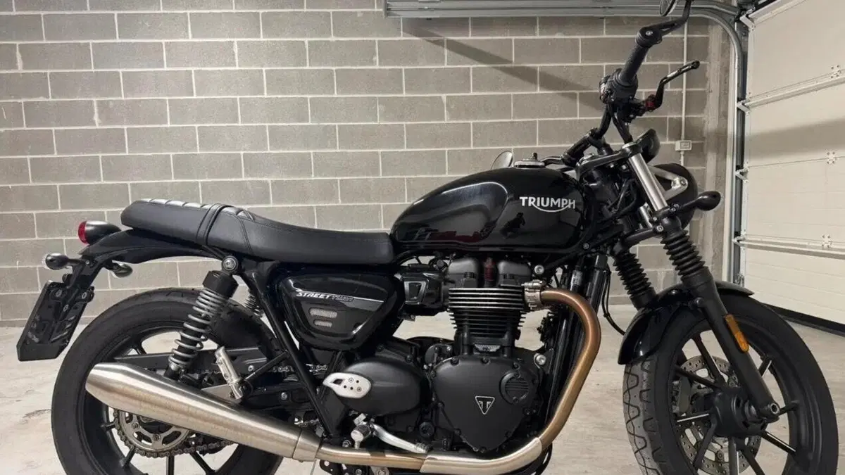 Triumph Street Twin 900 (2021 - 22) 