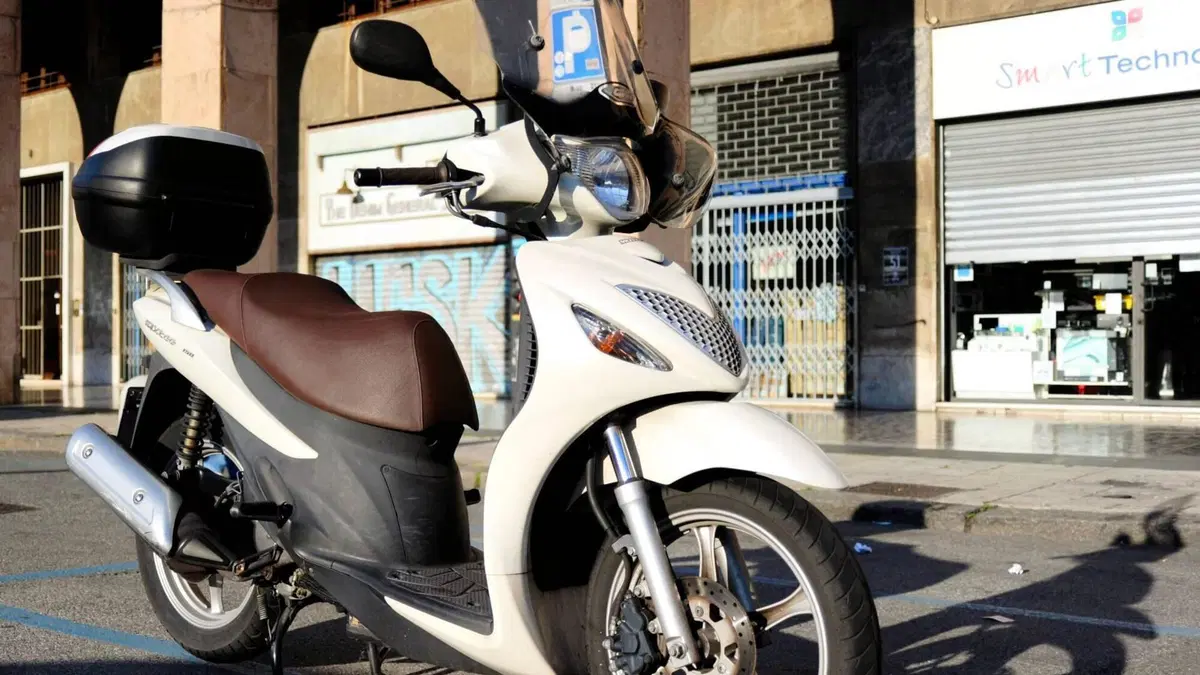 Suzuki SIXteen 150 (2007 - 14) 