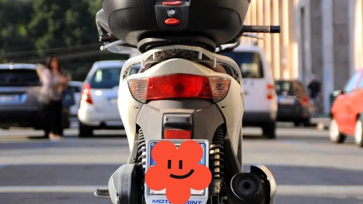 Suzuki SIXteen 150 (2007 - 14)  (5)