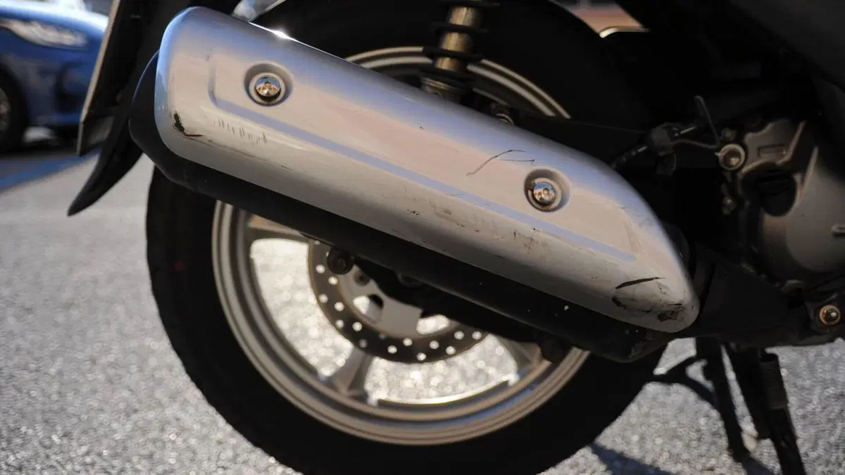 Suzuki SIXteen 150 (2007 - 14)  (12)