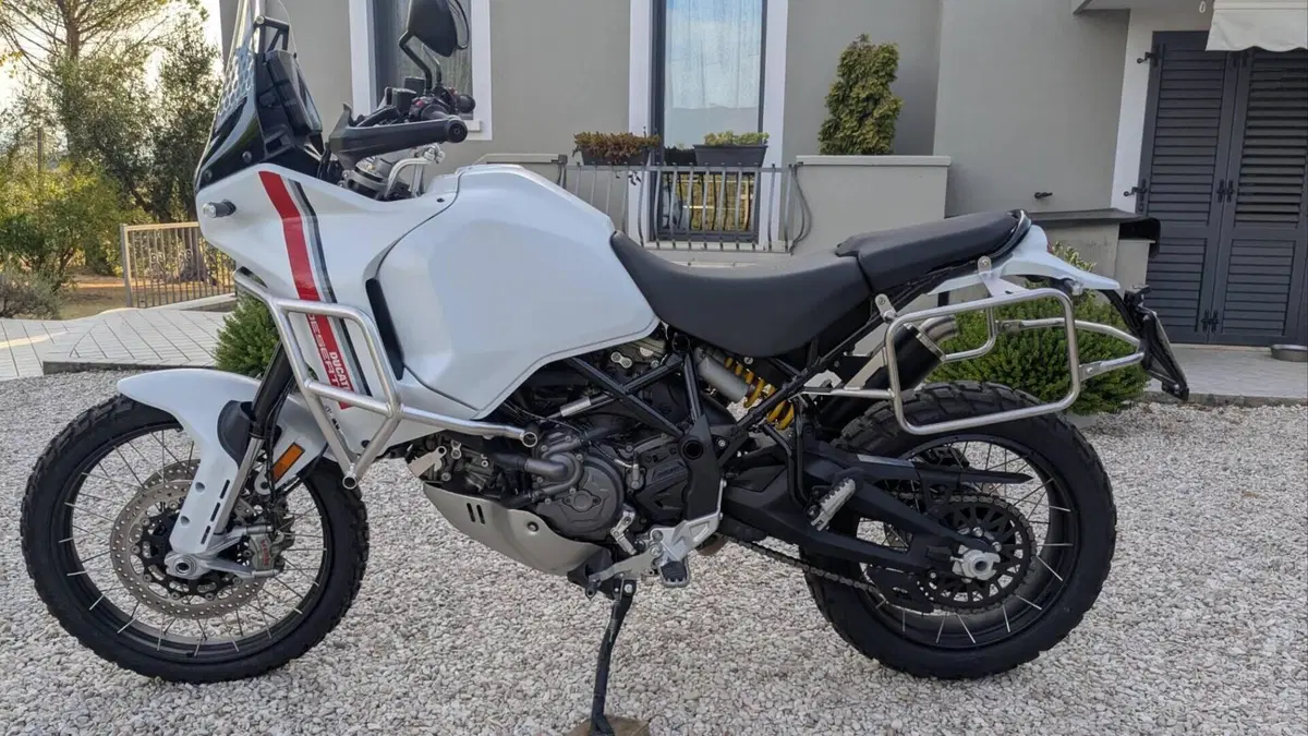 Ducati DesertX (2022 - 25)  (2)