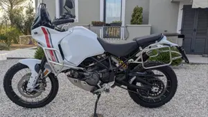 Ducati DesertX (2022 - 25)  (2)