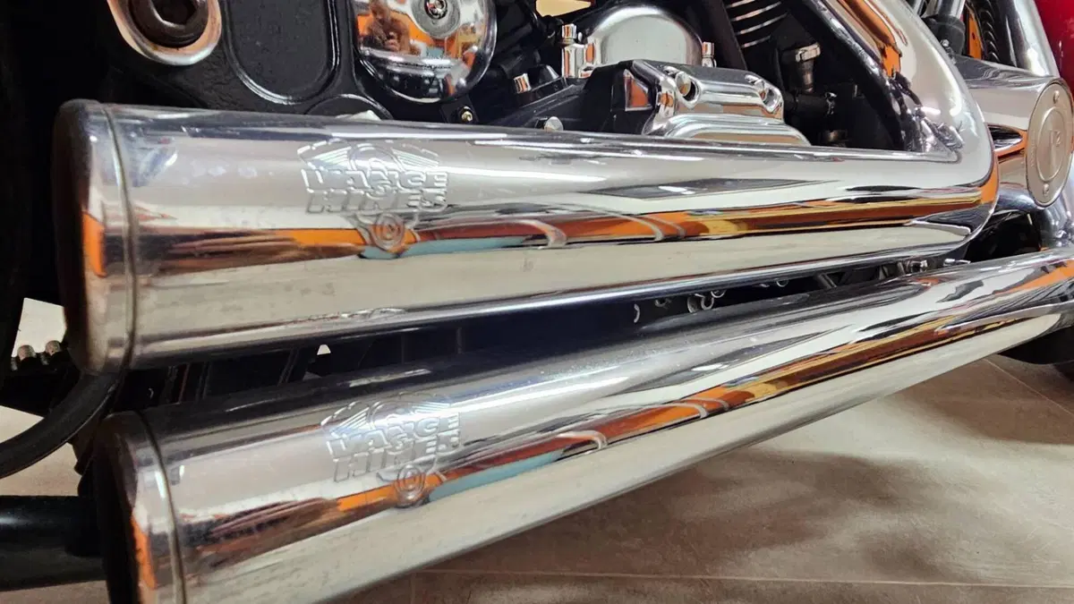 Harley-Davidson   (4)
