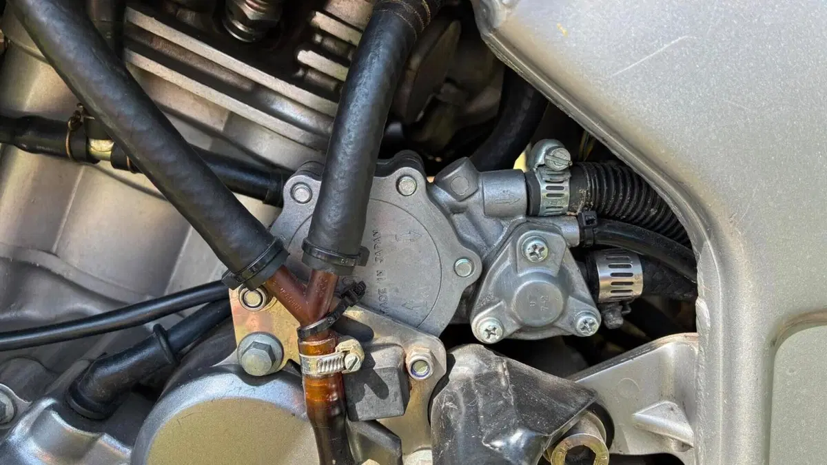 Honda Africa Twin XRV 750 (1996 - 02)  (4)