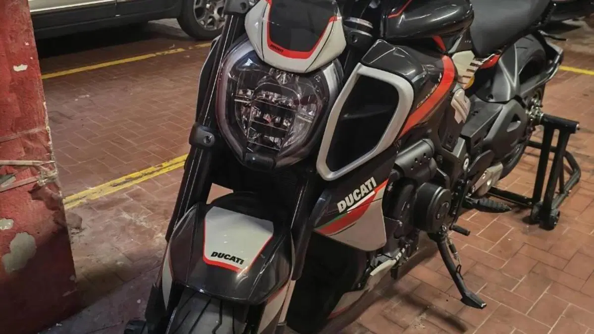 Ducati Diavel V4 (2023 - 26)  (6)