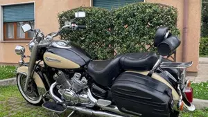 Yamaha XVZ 1300 Royal Star T.C. (1997 - 02)  (2)