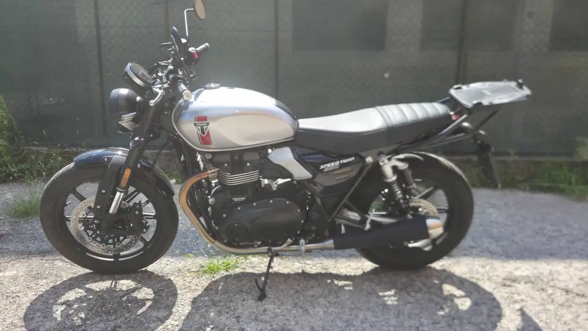 Triumph Speed Twin 900 (2025 - 26)  (3)