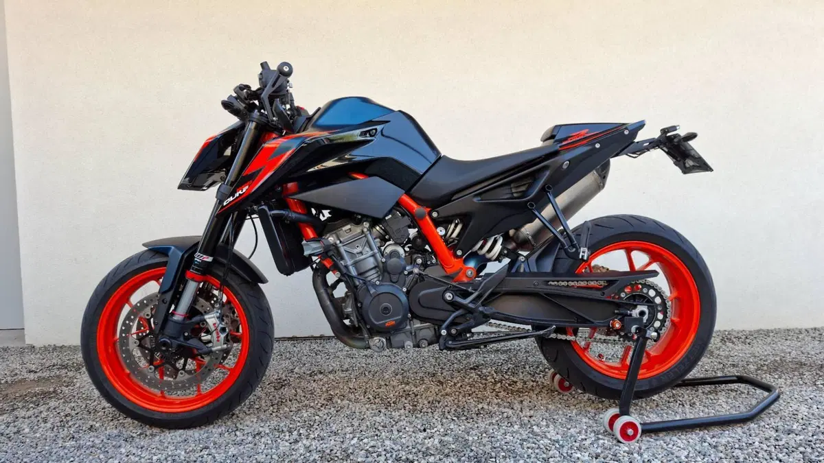 KTM 890 Duke R (2022 - 23)  (3)