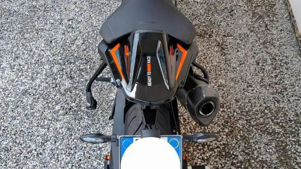 KTM 890 Duke R (2022 - 23)  (6)