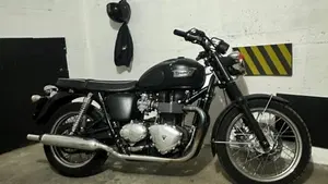 Triumph Bonneville T100 (2008 - 16)  (2)