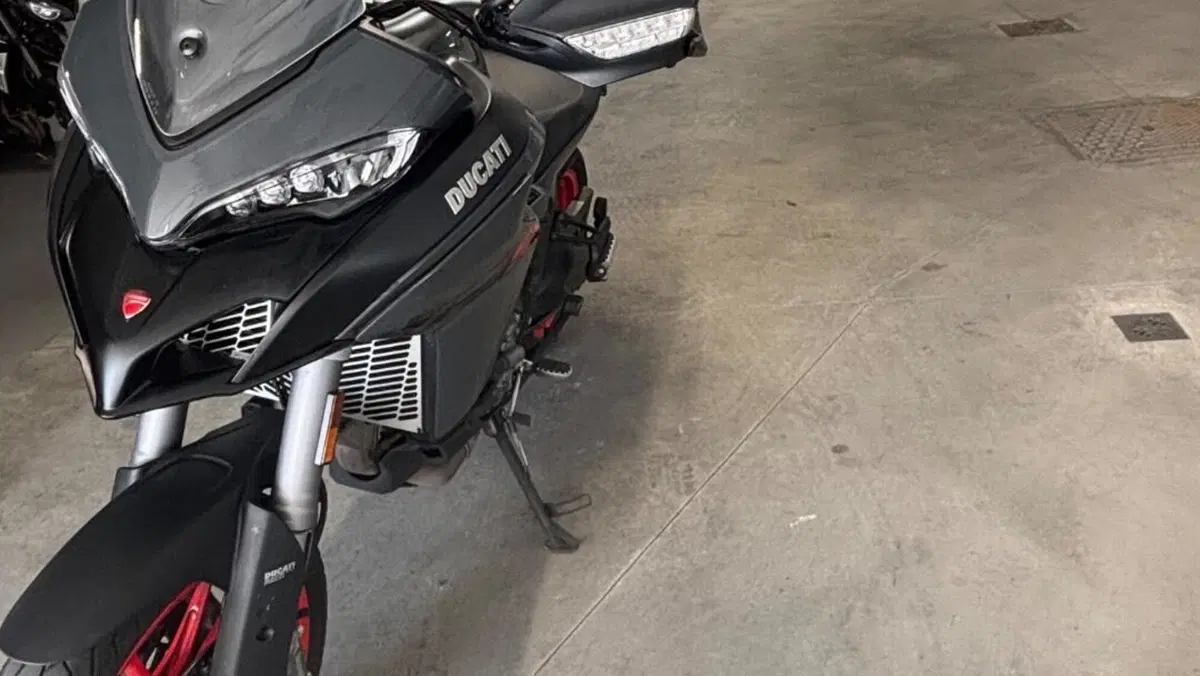 Ducati Multistrada V2 (2022 - 24)  (2)