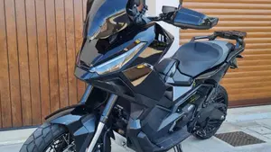 Honda X-ADV 750 (2025 - 26)  (2)