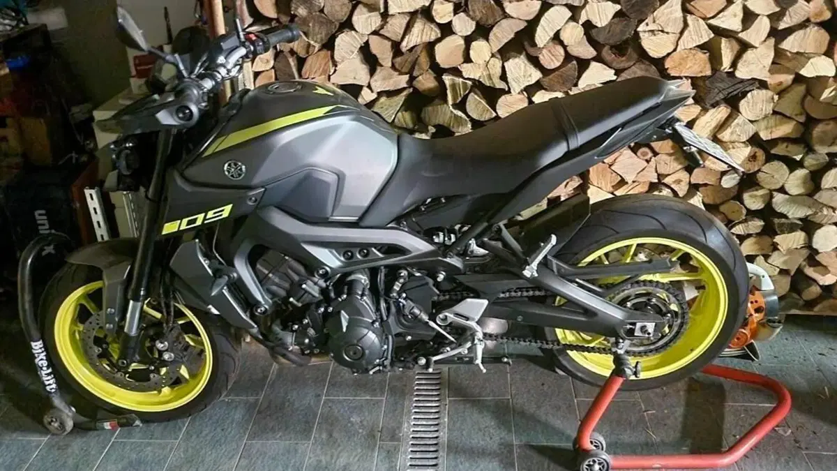 Yamaha MT-09 (2017 - 20)  (3)