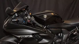 Yamaha YZF R7 (2021 - 25)  (6)