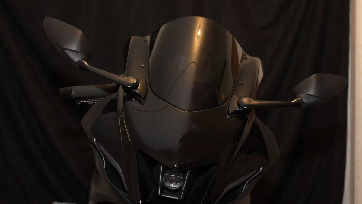 Yamaha YZF R7 (2021 - 25)  (15)