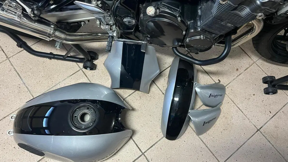 Suzuki   (3)