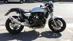 Suzuki   (8)
