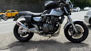 Suzuki   (11)