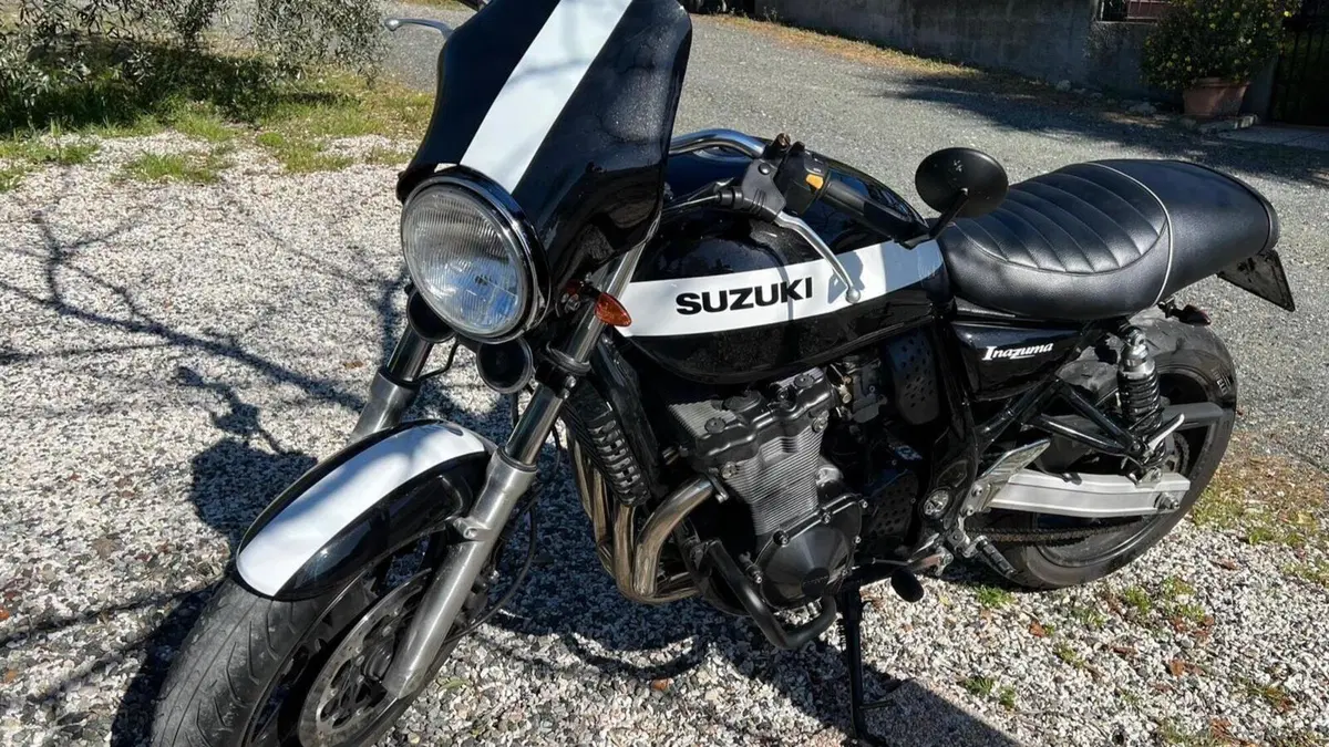 Suzuki GSX 750 (1998 - 03)  (6)