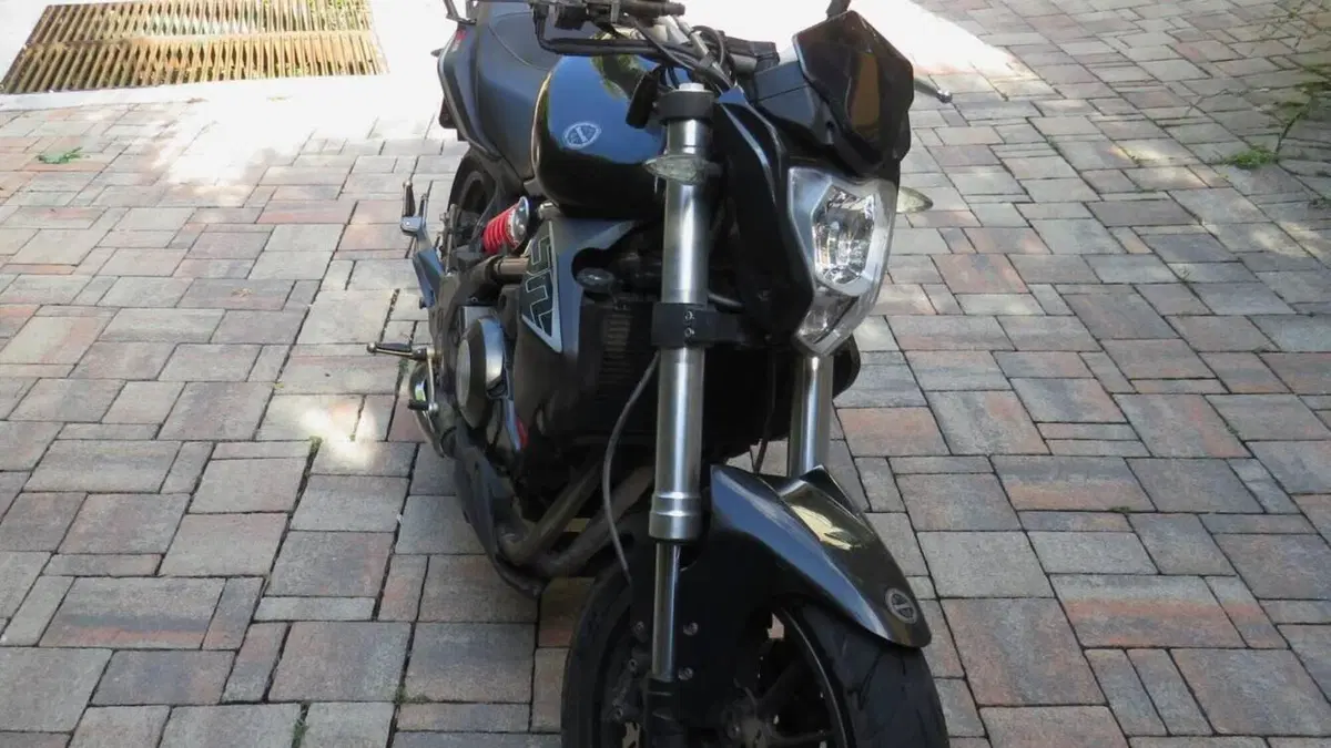 Benelli BN 302 (2014 - 16)  (3)