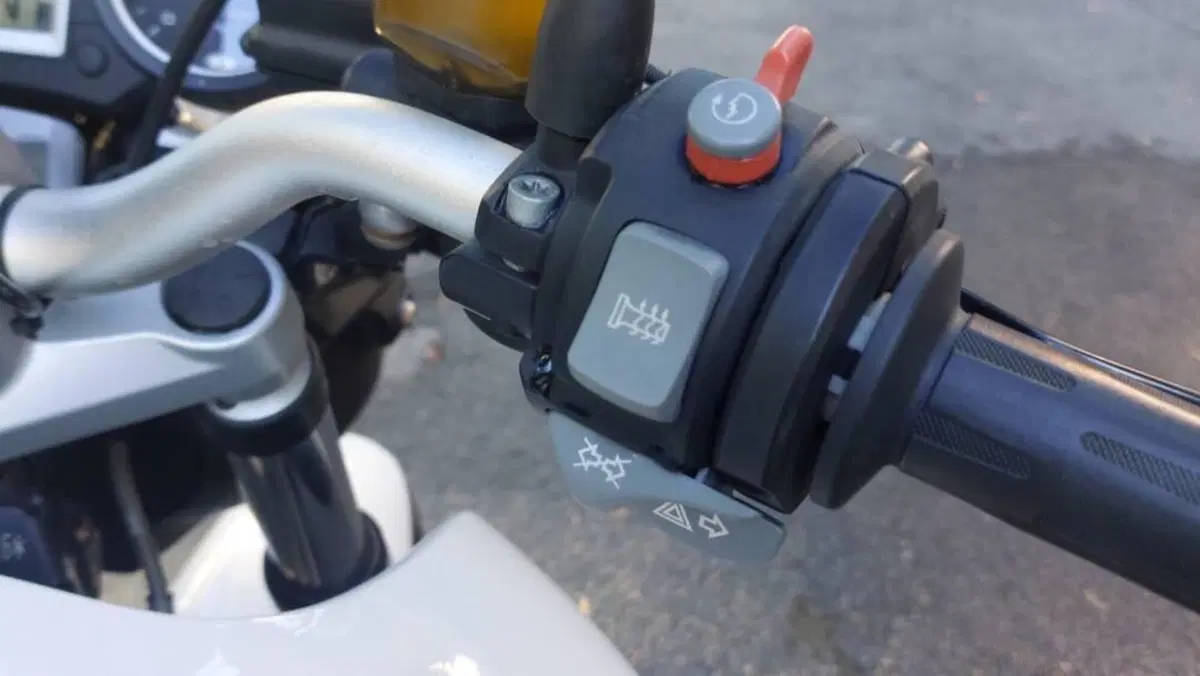 Bmw R 1200 R (2011 - 14)  (5)