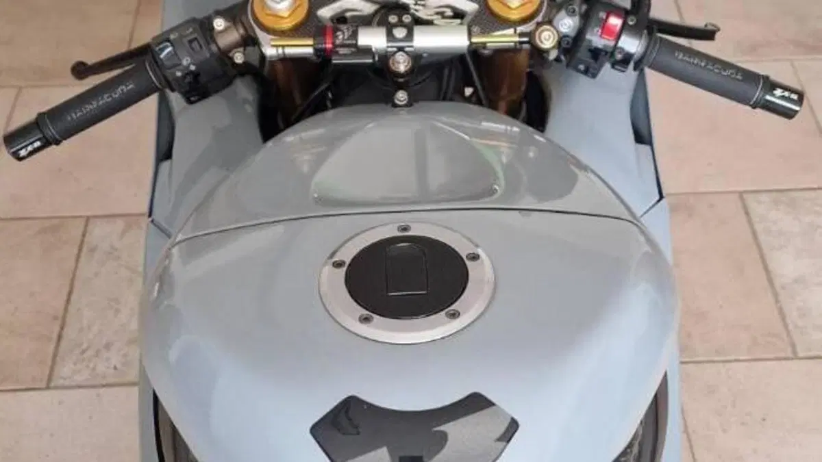 Kawasaki Ninja 636 ZX-6R (2005 - 06)  (7)