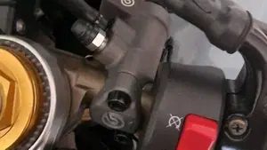 Kawasaki Ninja 636 ZX-6R (2005 - 06)  (10)
