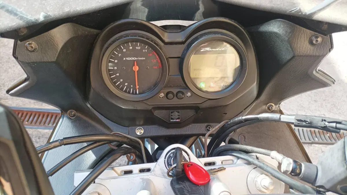 Suzuki GSF 650 Bandit S (2005 - 06)  (5)