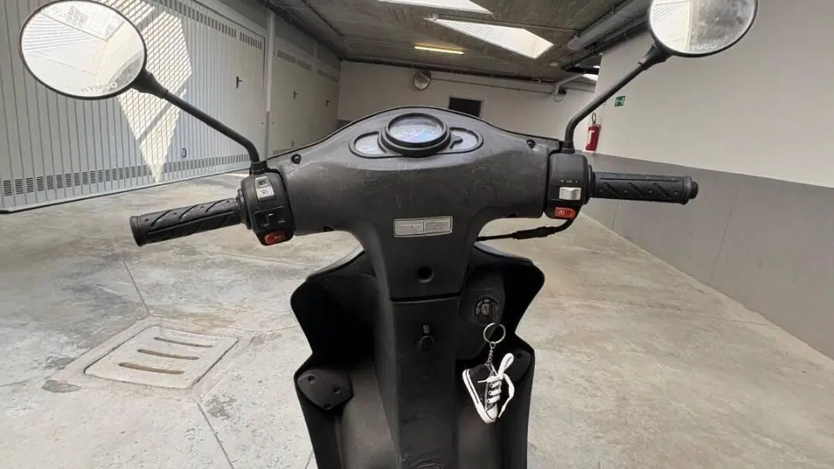 Kymco Agility 50 R16 (2008 - 16)  (5)