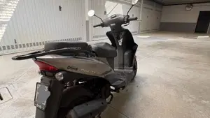Kymco Agility 50 R16 (2008 - 16)  (8)