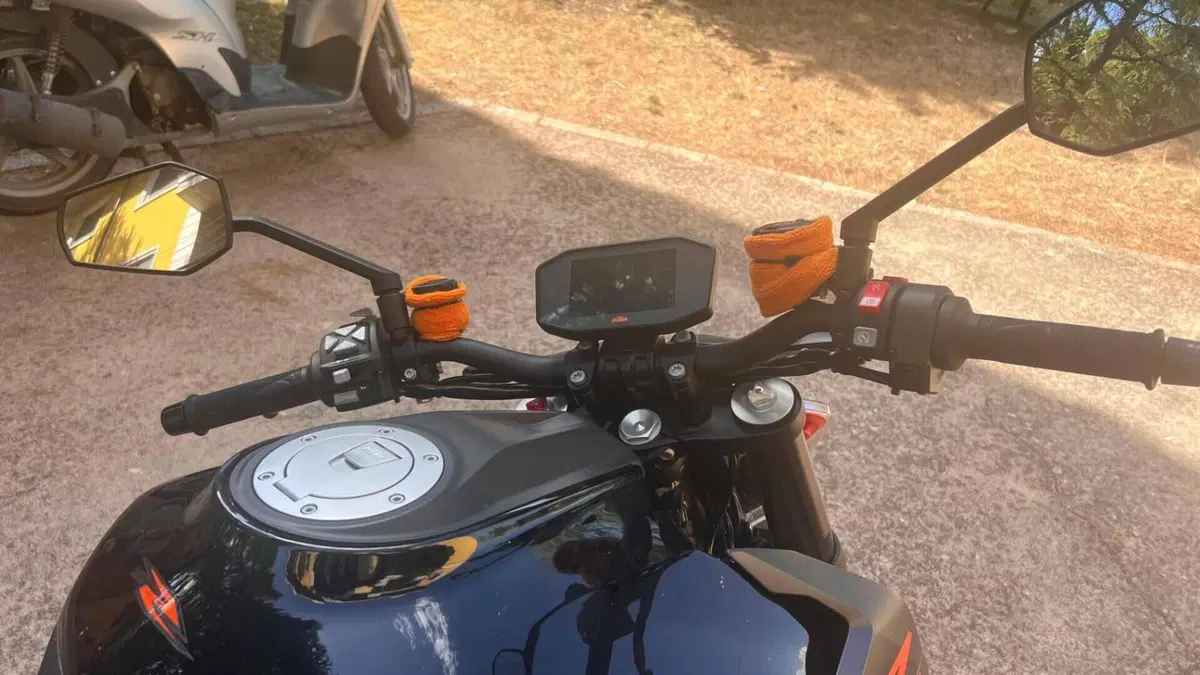 KTM 1290 Super Duke R (2019)  (8)