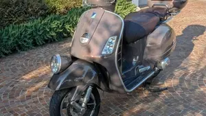 Vespa GTV 300 Vie della Moda (2011 - 14) 