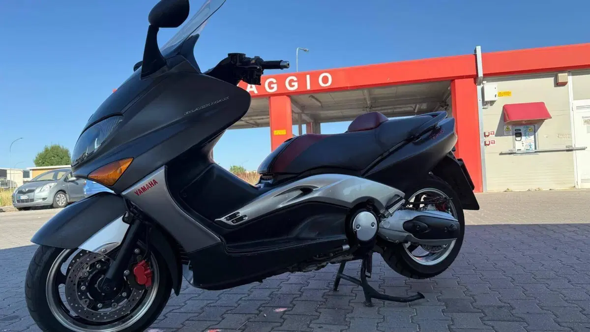 Yamaha T-Max 500 Black Max (2006 - 07)  (2)