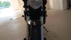 Yamaha FZ6 (2004 - 07)  (9)