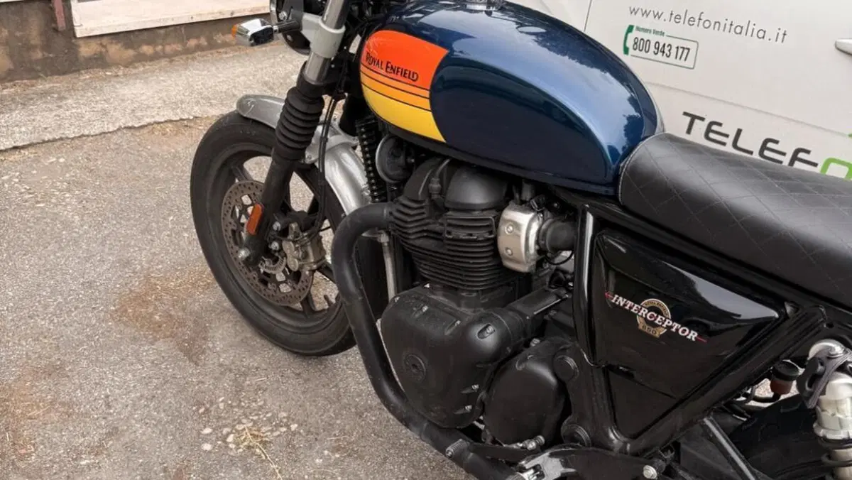 Royal Enfield Interceptor 650 (2021 - 26)  (7)