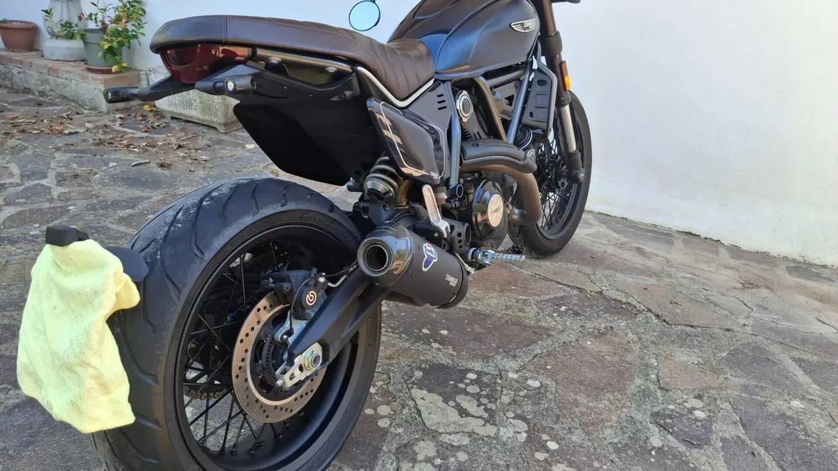 Ducati Scrambler 800 Nightshift (2025 - 26)  (9)