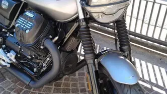 Moto Guzzi V7 Stone (2021 - 24) usata