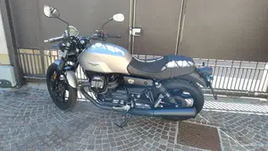 Moto Guzzi V7 Stone (2021 - 24)  (7)