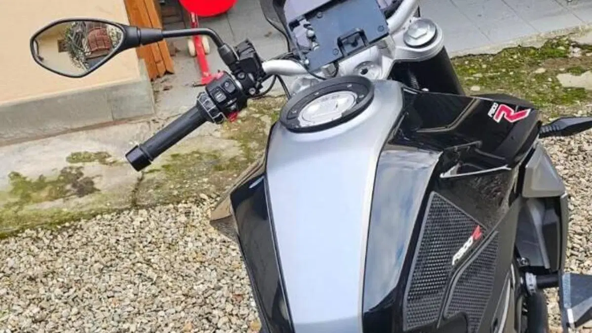 Bmw F 900 R (2021 - 24)  (14)